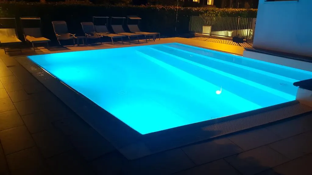 Sirmione Rosselli Apartments contacts